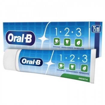 Oral B 123 Pasta Dentrifica...